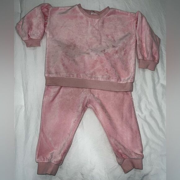 BLOOMIE’S BABY VELOUR OUTFIT 6/12M - Picture 8 of 12